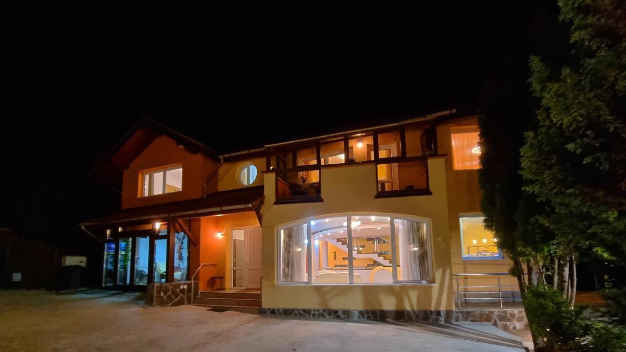 Marble Villa: Luxury Estate - Central But Intimate سِنايا المظهر الخارجي الصورة